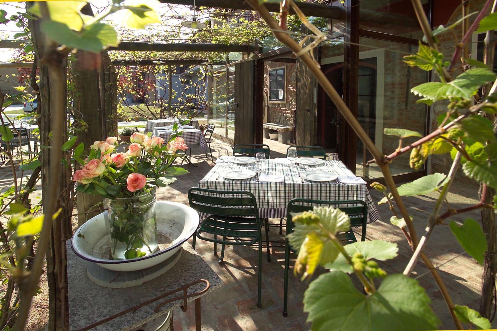 Albergo Cantine Ascheri Bra Bagian luar foto